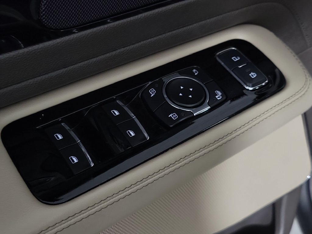 Certified 2024 Lincoln Aviator 2WD image 20
