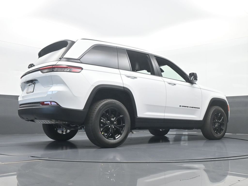 New 2026 Jeep Grand Cherokee Altitude RWD image 61