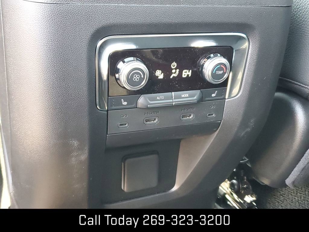 New 2025 GMC Yukon XL Denali w/ Denali Reserve Package image 23