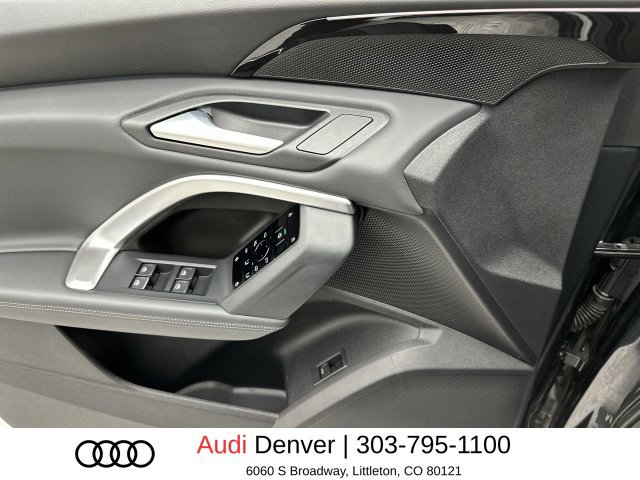 Used 2025 Audi Q5 Premium w/ Convenience Package AWD/4WD image 13