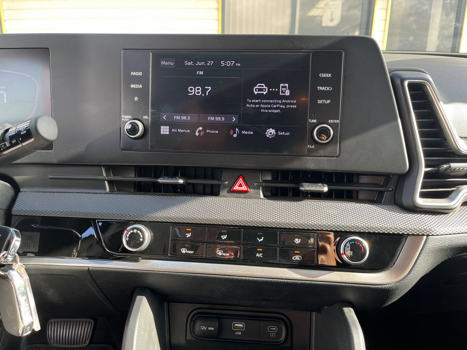 Used 2025 Kia Sportage LX FWD image 16