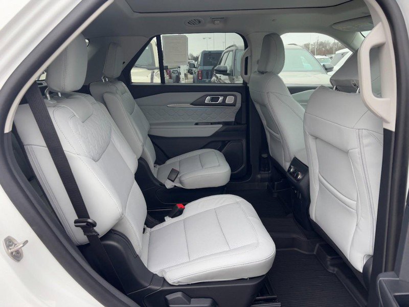 New 2026 Ford Explorer Platinum w/ LUX Leather Package image 5