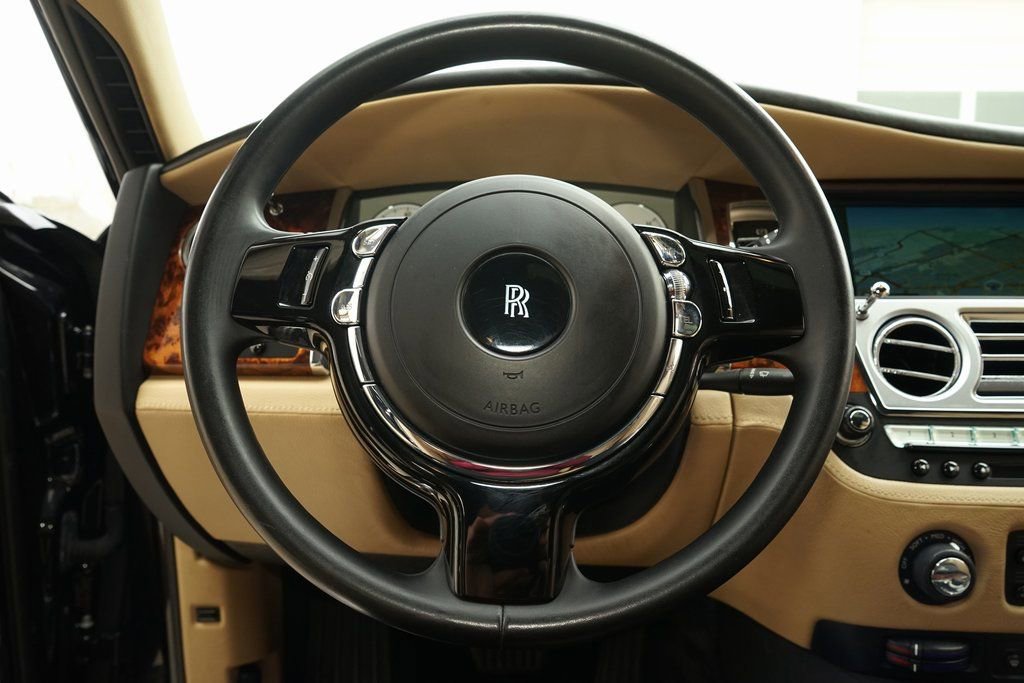 Used 2013 Rolls-Royce Ghost image 11