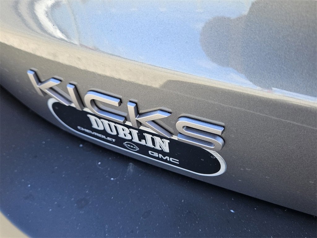 New 2026 Nissan Kicks SR image 9