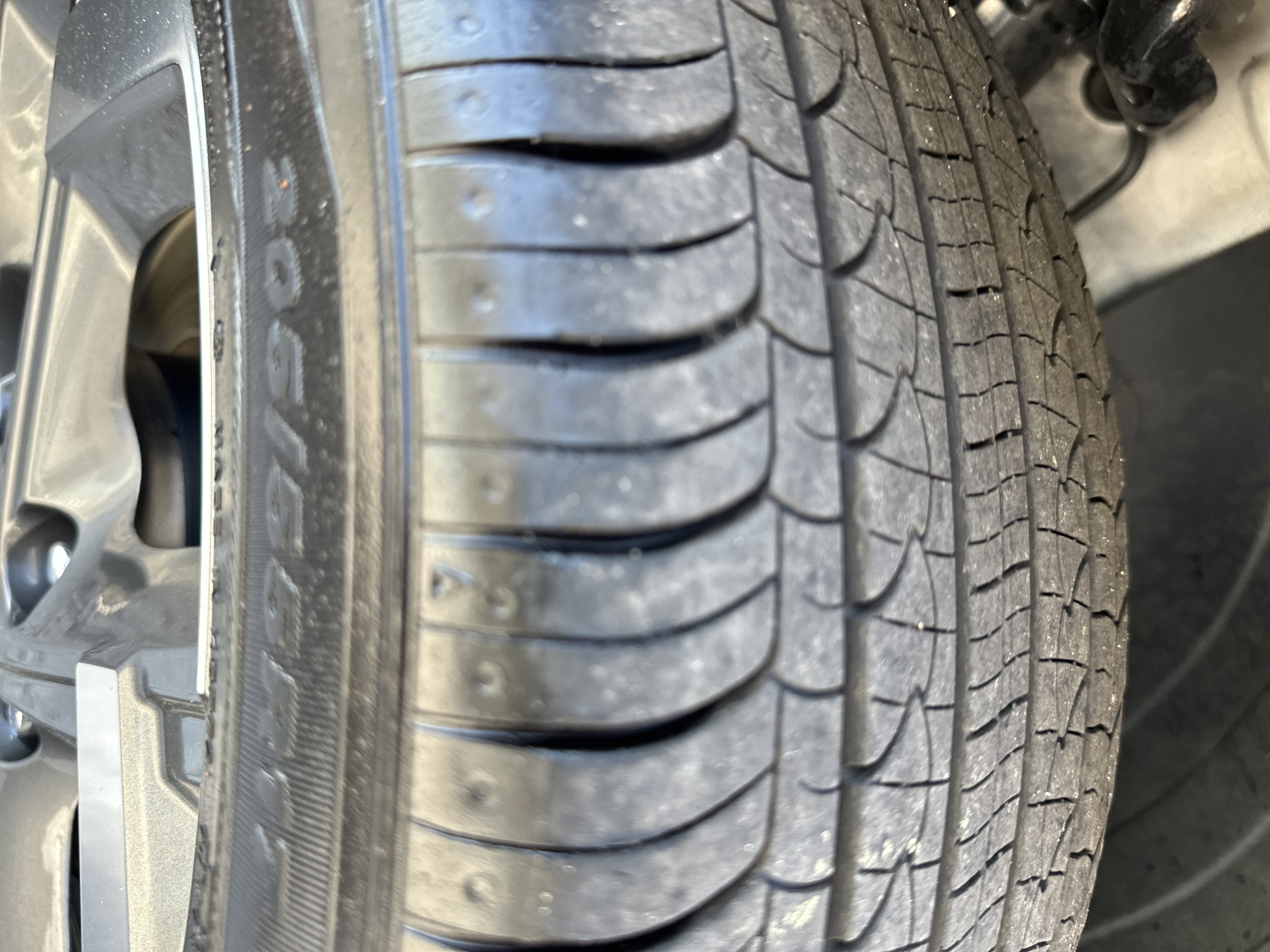 Used 2024 Hyundai Venue Limited image 8