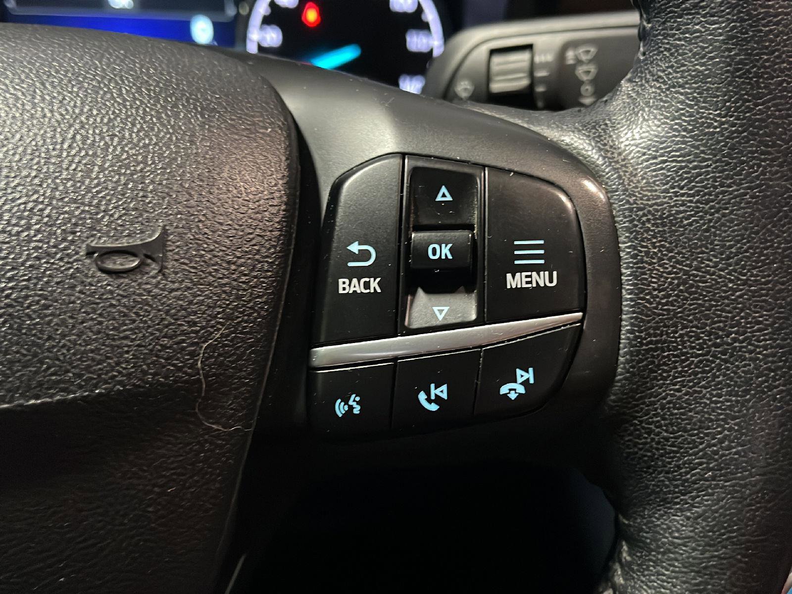 Used 2022 Ford Maverick Lariat w/ Lariat Luxury Package image 17