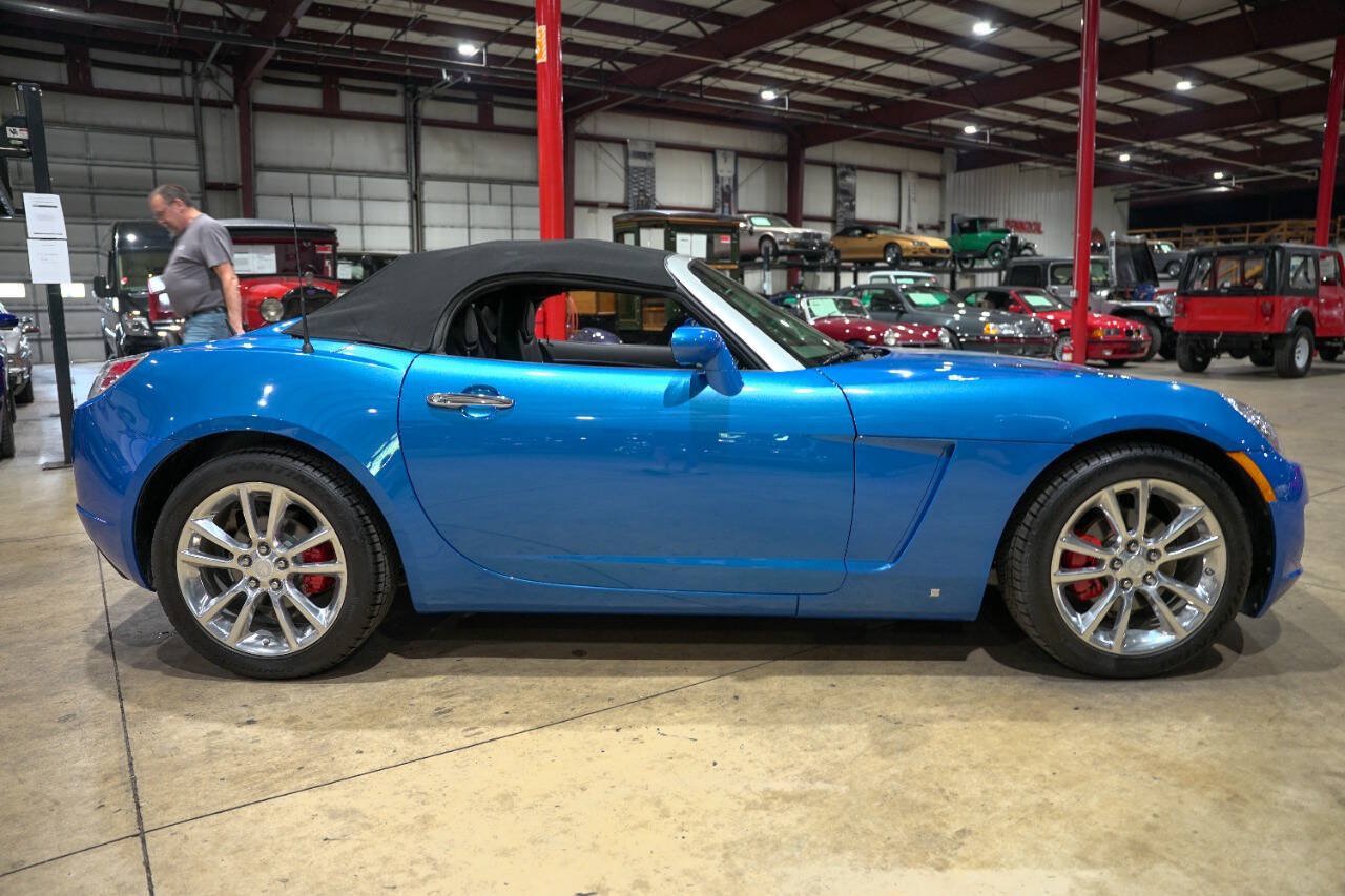 Used 2009 Saturn Sky Hydro Blue RWD image 22