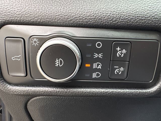 Used 2020 Ford Explorer XLT w/ Equipment Group 202A image 26