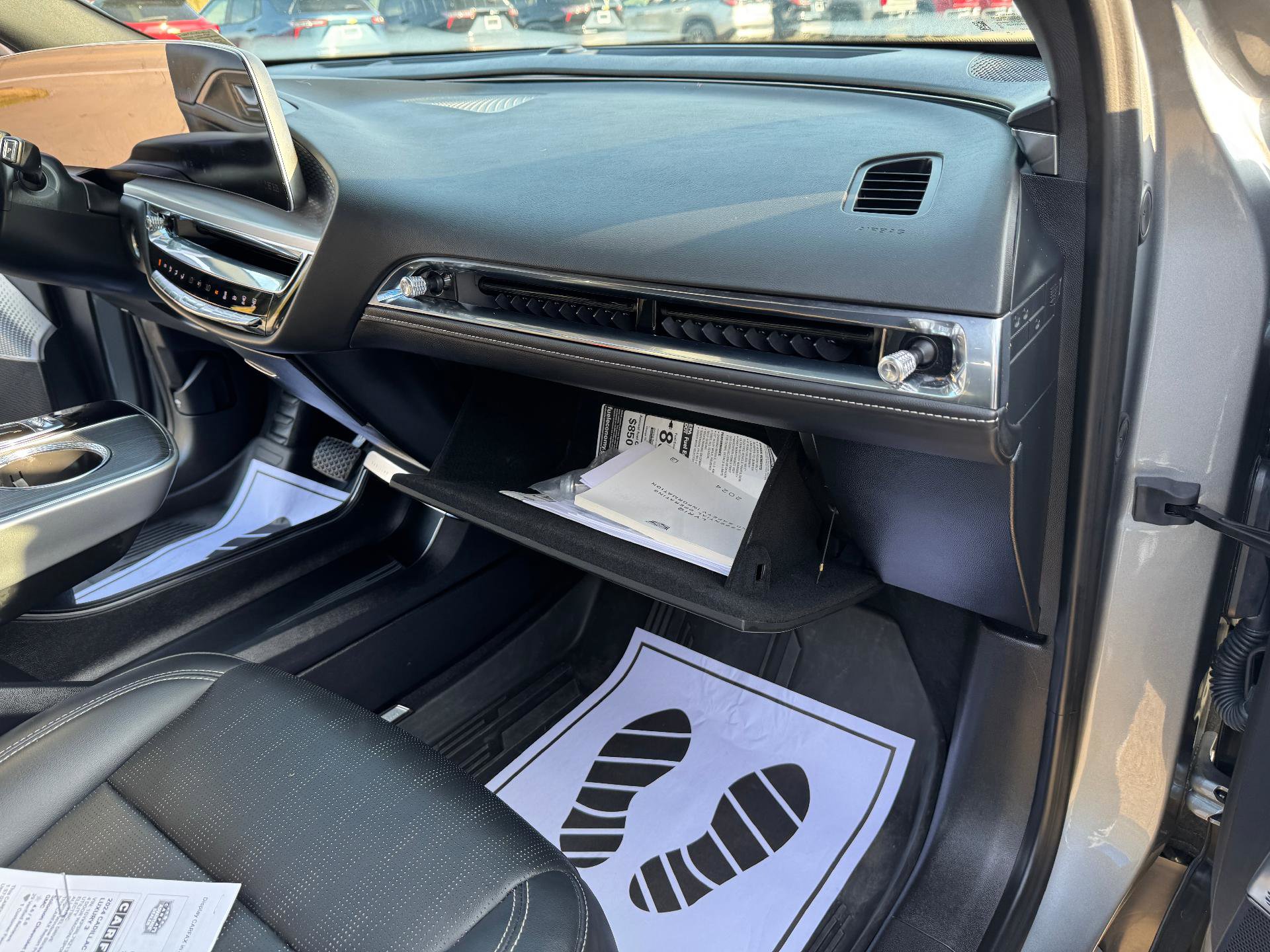 Used 2024 Cadillac Lyriq Luxury w/ LPO, Floor Liner Package image 24