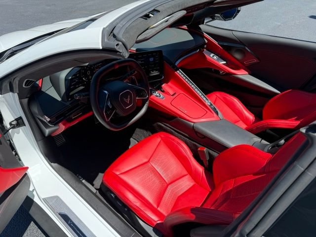 Used 2023 Chevrolet Corvette Stingray Premium Conv w/ Z51 Performance Package RWD image 9