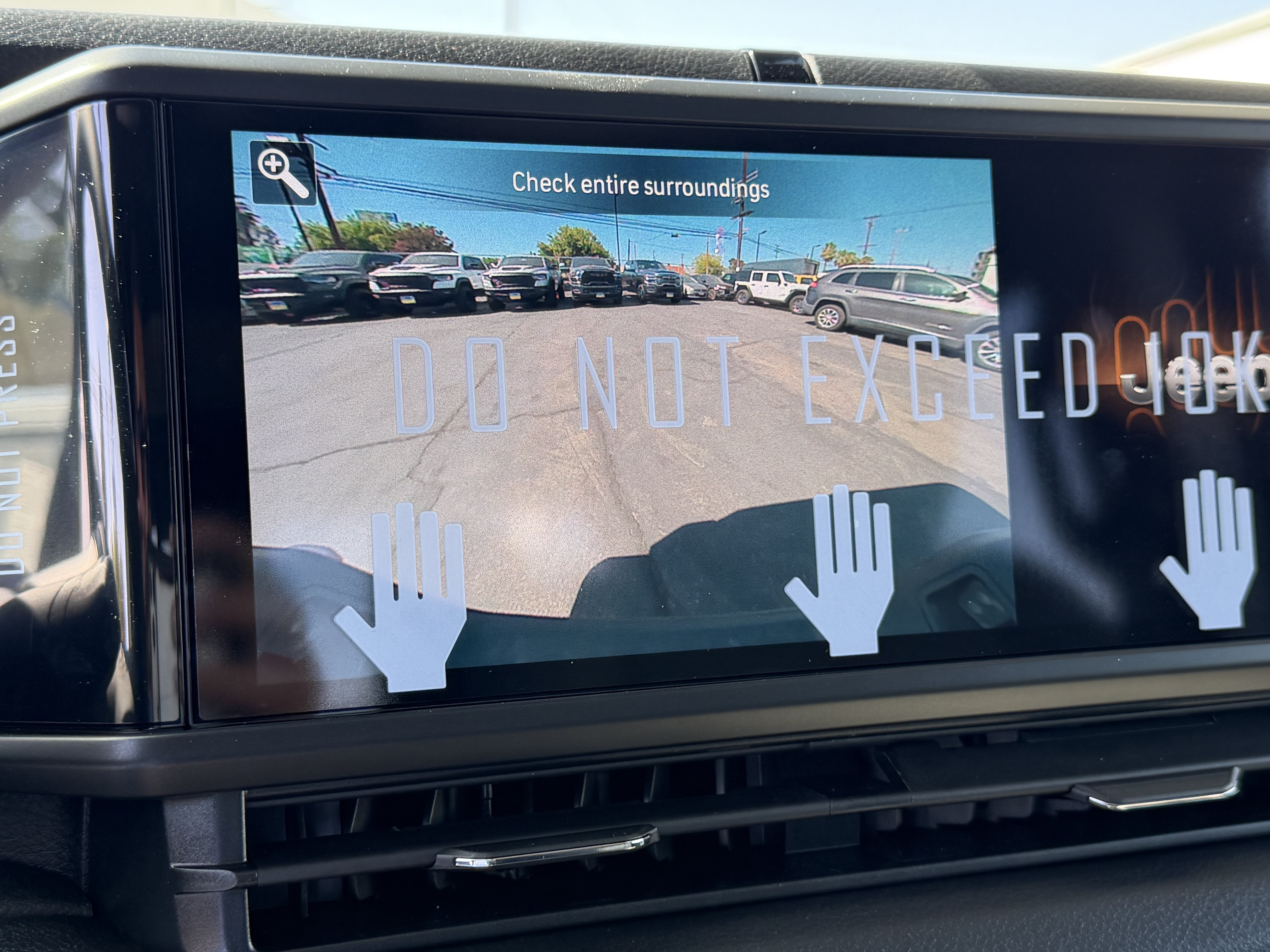 New 2026 Jeep Gladiator Sport AWD/4WD image 27