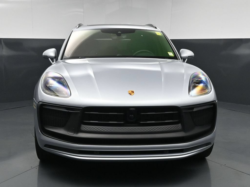 New 2024 Porsche Macan GTS AWD/4WD image 13