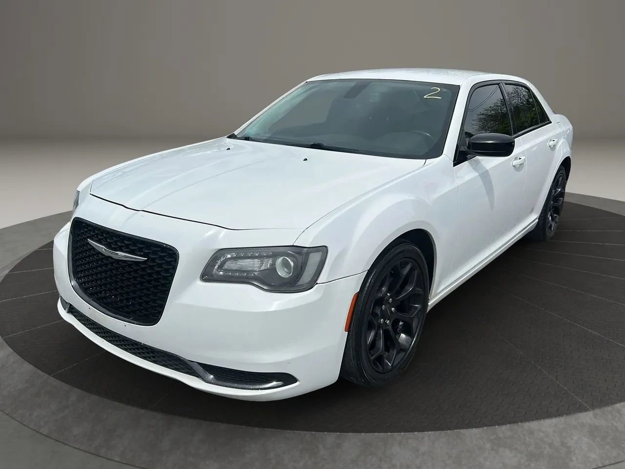Used 2019 Chrysler 300 Touring w/ Sport Appearance Package RWD image 1
