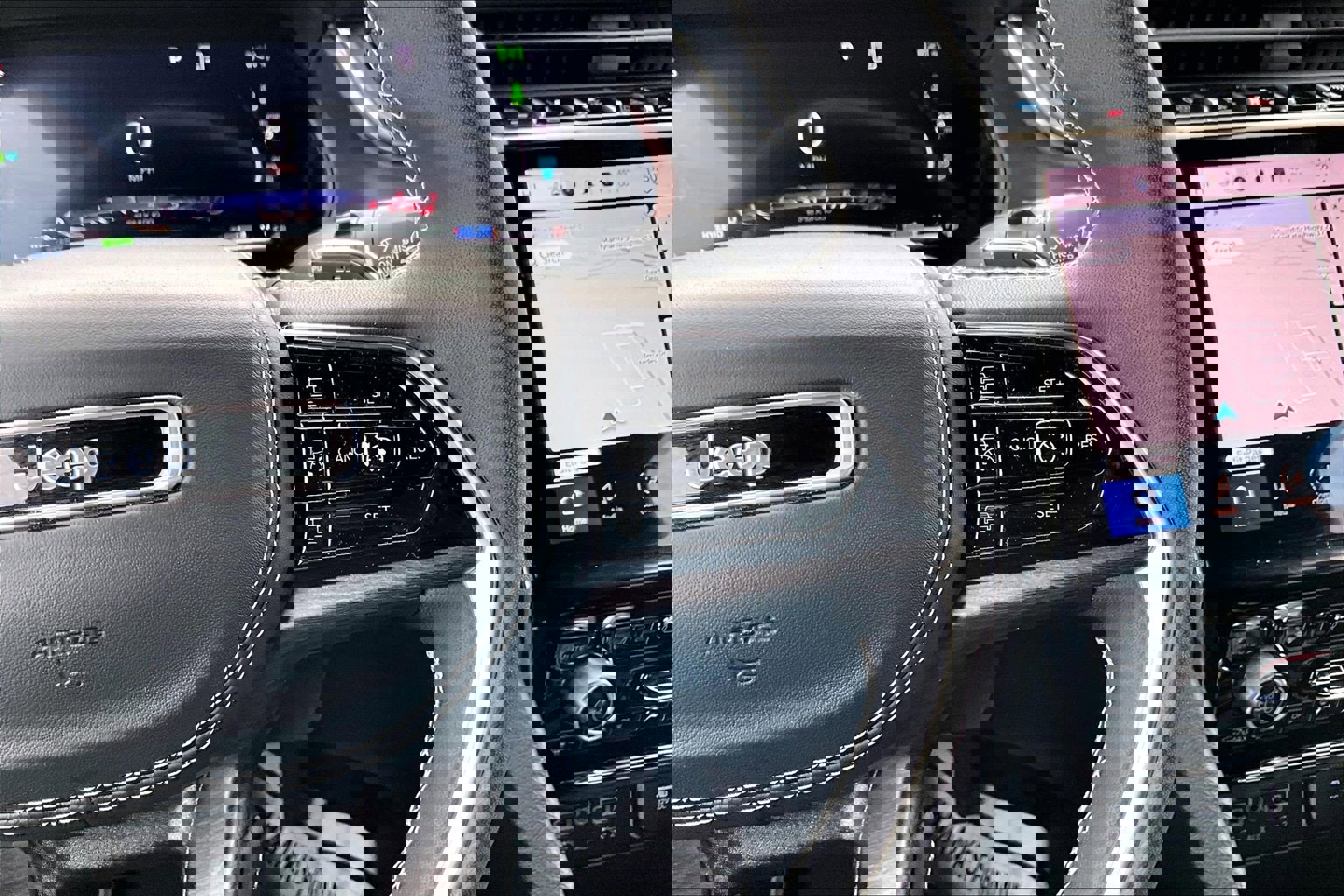 Used 2023 Jeep Grand Cherokee Overland image 25