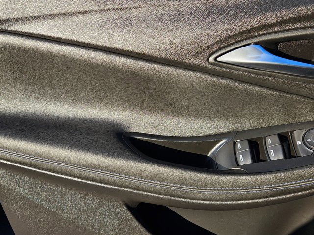 Used 2025 Buick Encore GX Sport Touring w/ Experience Buick Package image 5