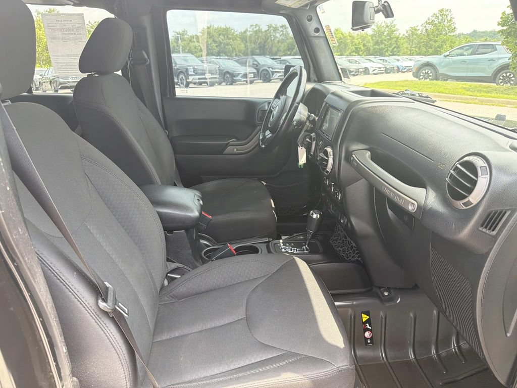 Used 2016 Jeep Wrangler Unlimited Sport w/ Quick Order Package 24S AWD/4WD image 22