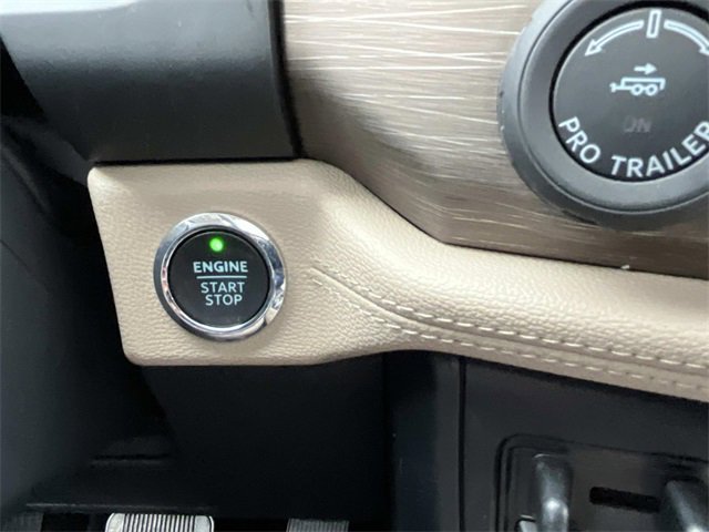 Used 2023 Ford Expedition Limited image 37