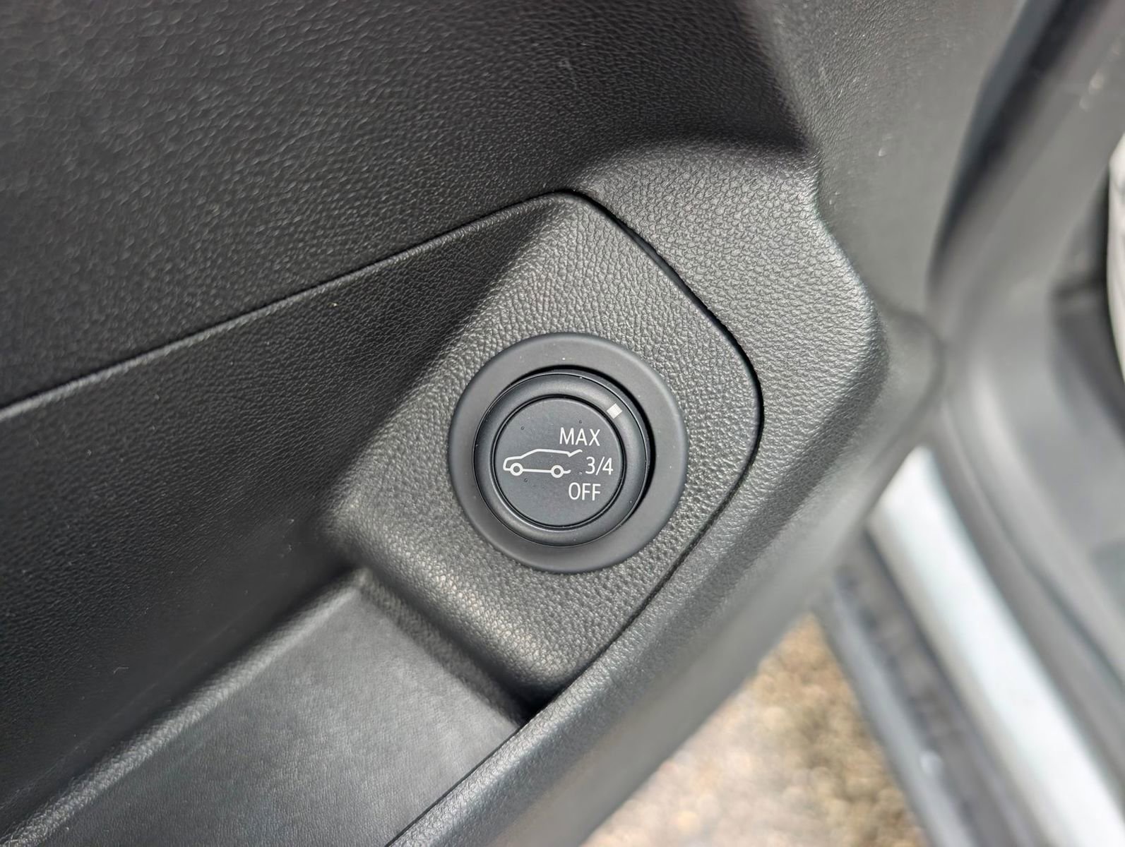 Used 2023 GMC Terrain AT4 image 11