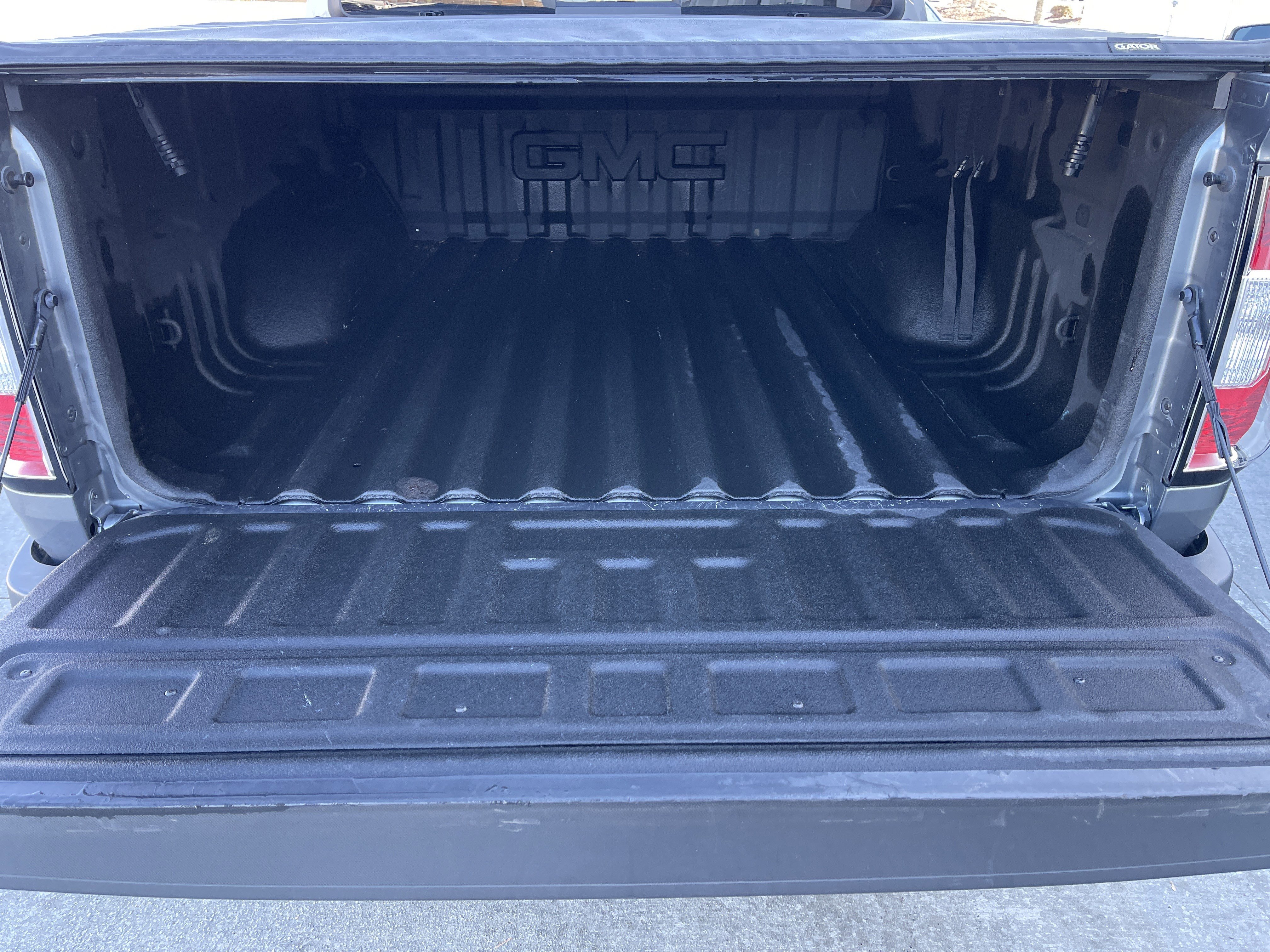 Used 2022 GMC Canyon AT4 image 30