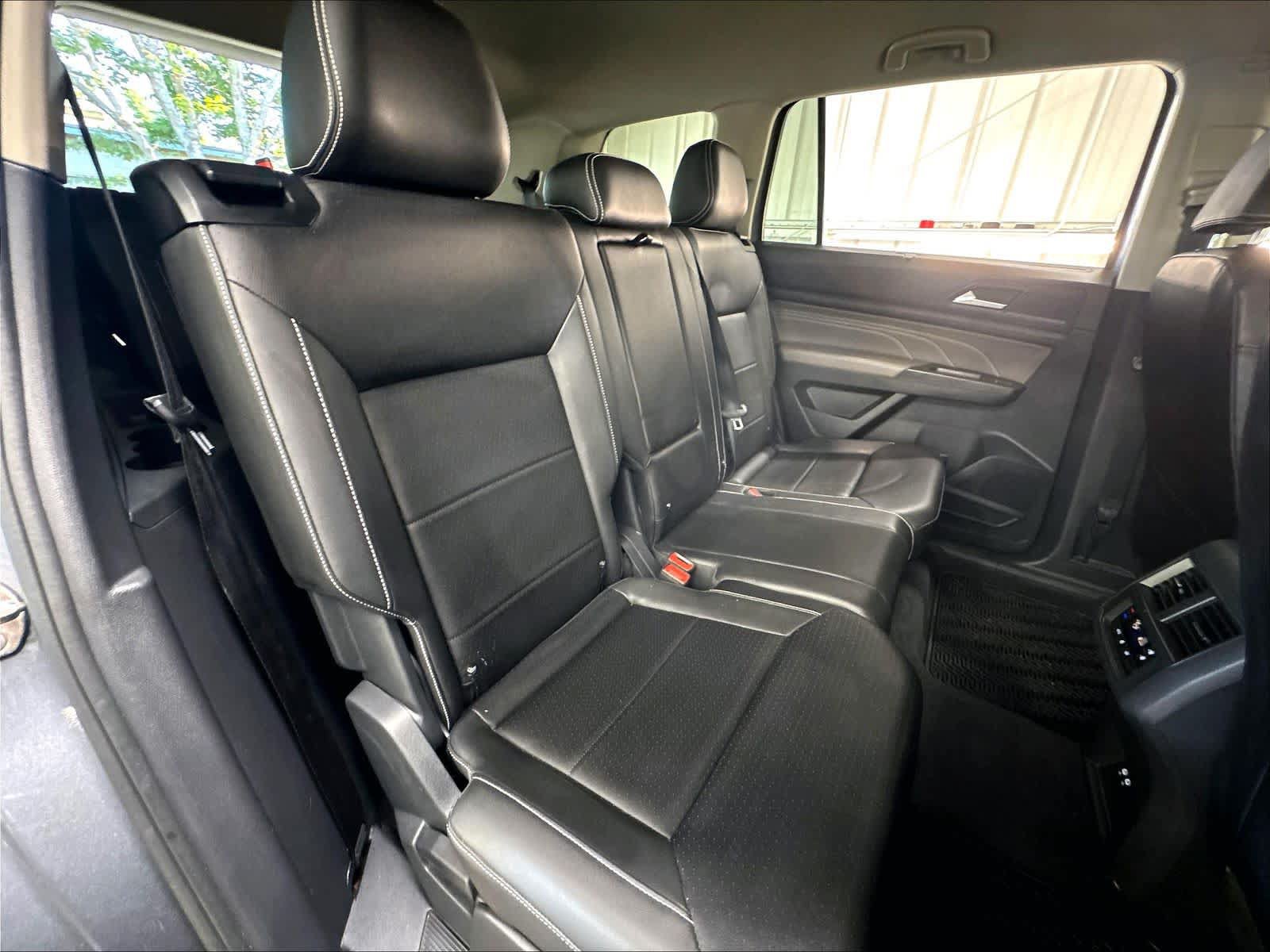 Used 2023 Volkswagen Atlas SE FWD image 28