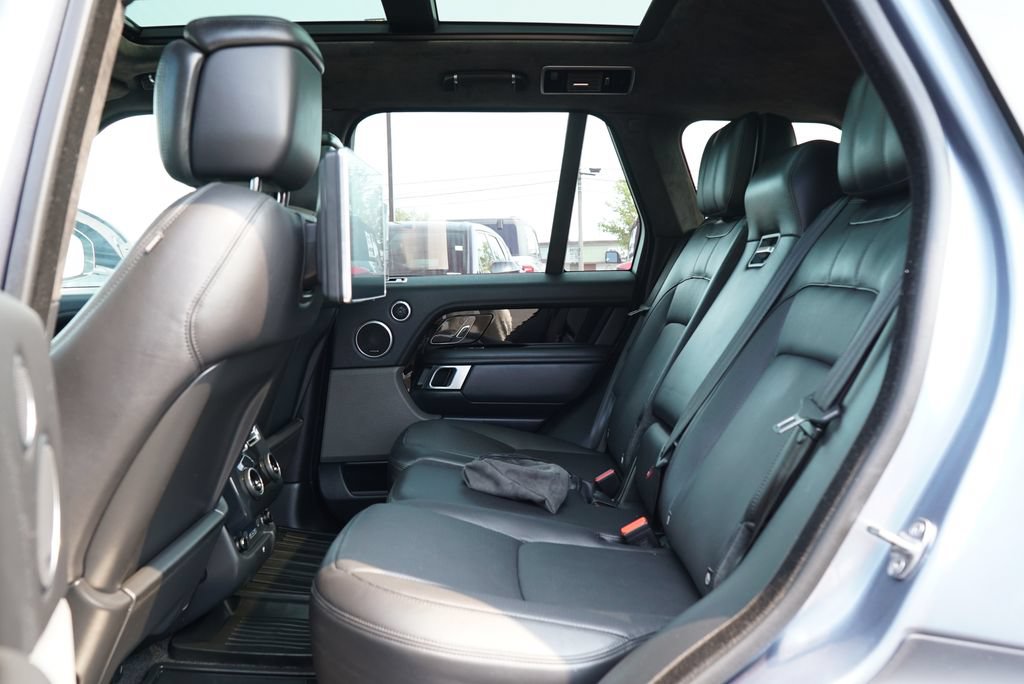 Used 2019 Land Rover Range Rover Supercharged AWD/4WD image 12