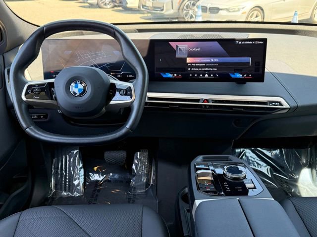 Used 2026 BMW iX xDrive60 w/ Premium Package AWD/4WD image 29
