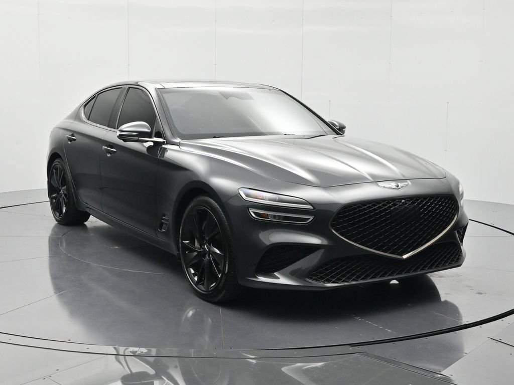 Used 2022 Genesis G70 3.3T RWD image 3