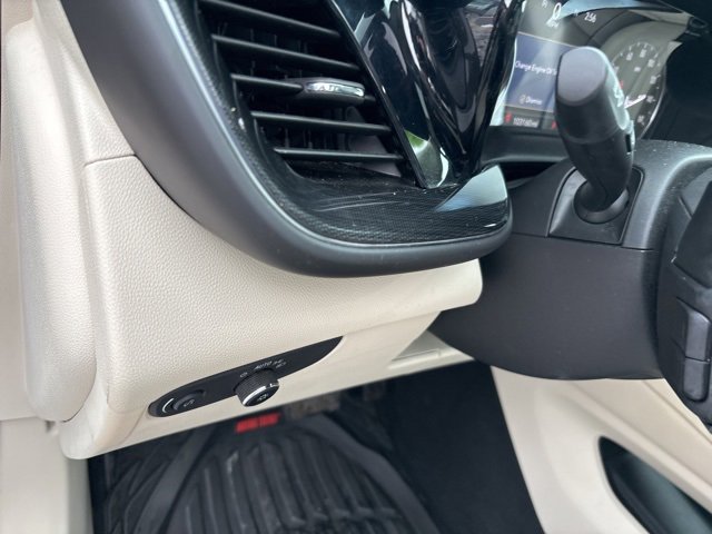 Used 2021 Buick Envision Essence image 27