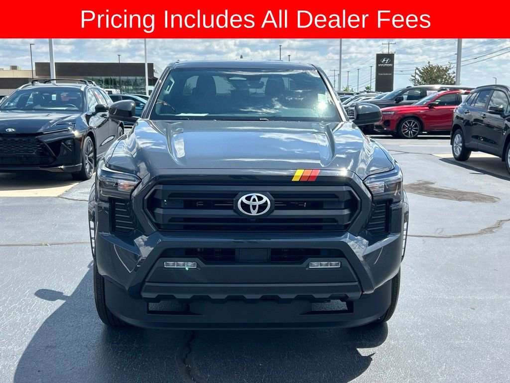 Used 2025 Toyota Tacoma SR5 AWD/4WD image 21
