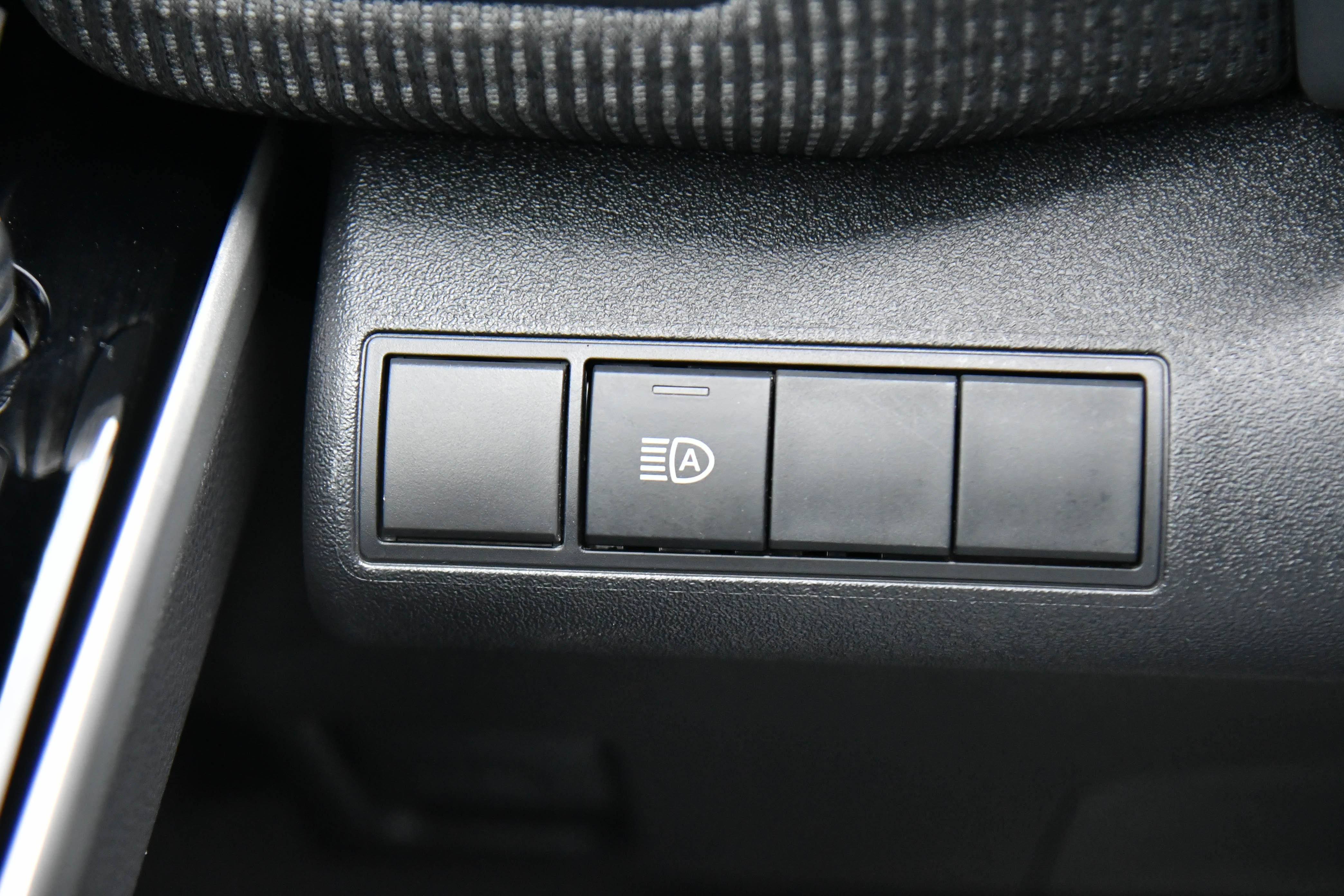 Used 2023 Toyota bZ4X FWD image 31