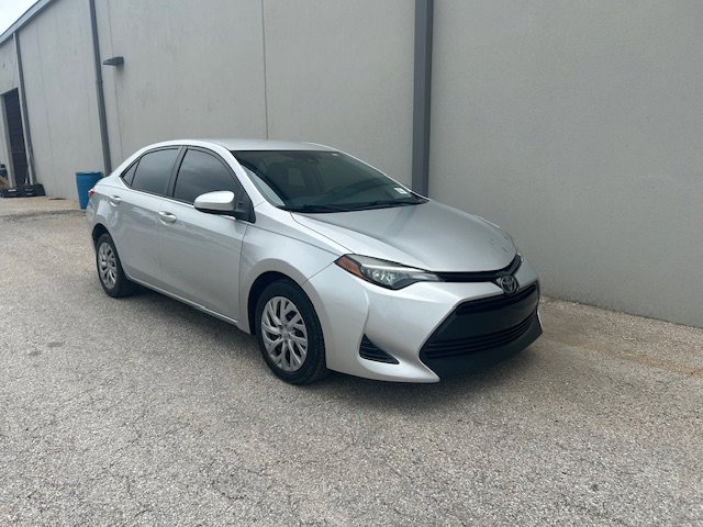 Used 2019 Toyota Corolla LE FWD image 2