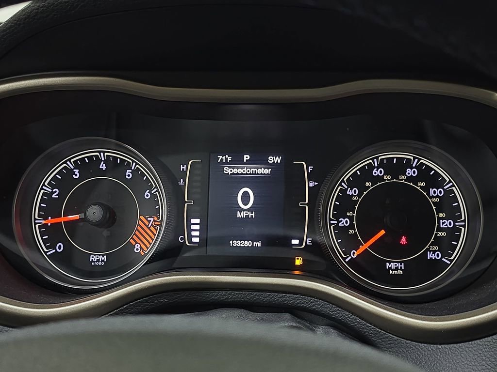 Used 2015 Jeep Cherokee Latitude AWD/4WD image 20