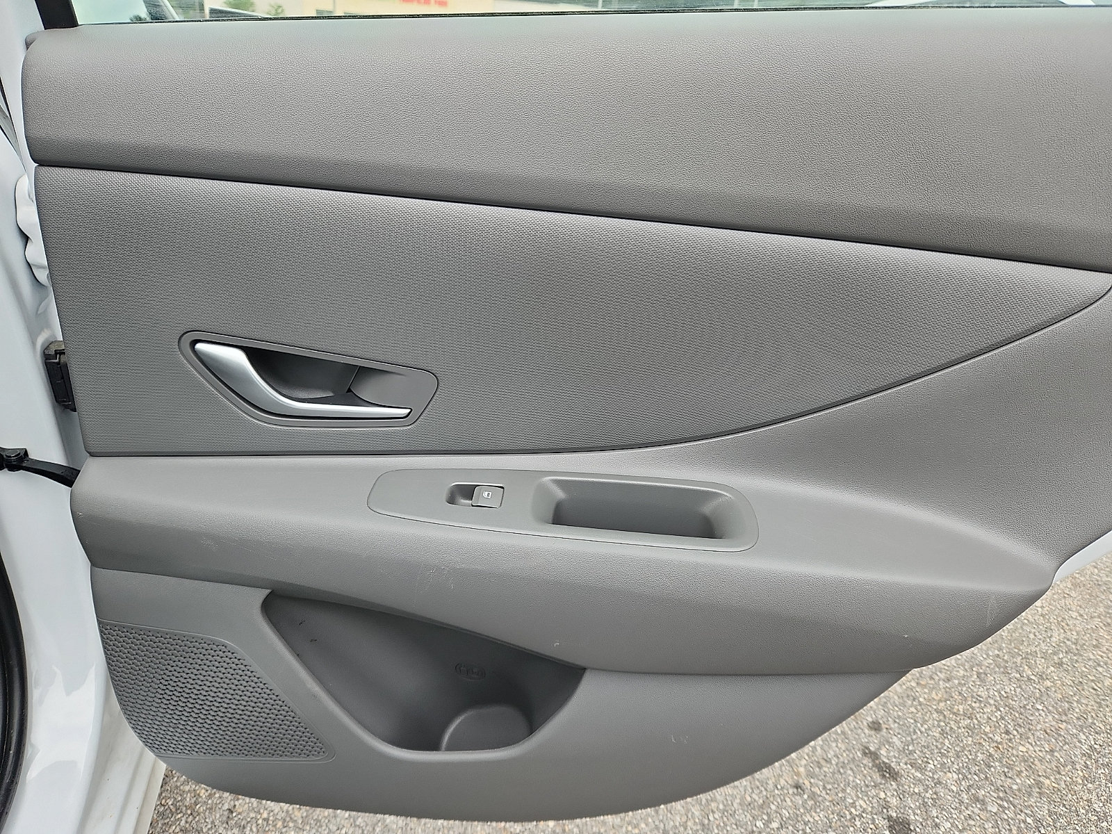 Certified 2024 Hyundai Elantra SEL FWD image 31