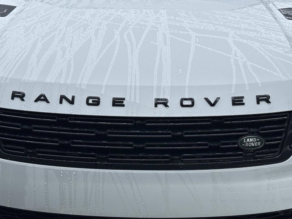 New 2026 Land Rover Range Rover Sport Dynamic SE image 10