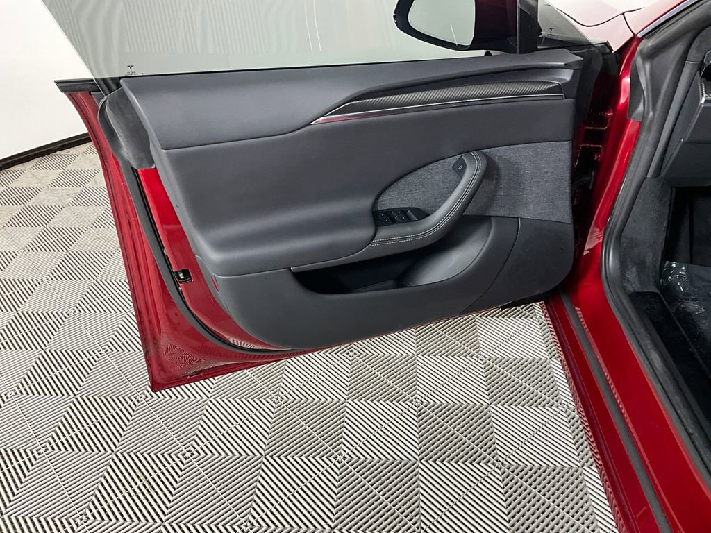 Used 2023 Tesla Model S Plaid image 17