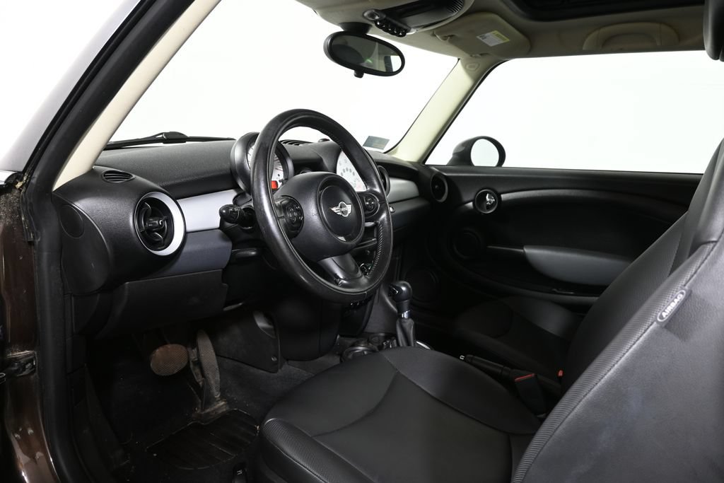 Used 2012 MINI Cooper Hardtop FWD image 4
