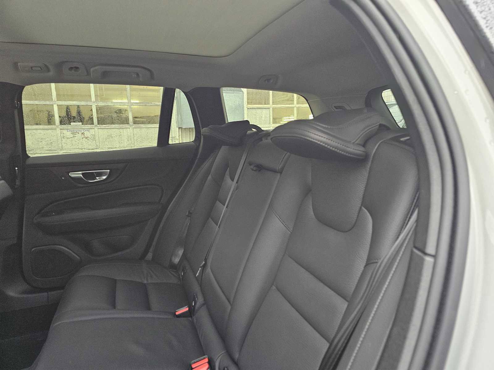 Certified 2025 Volvo V60 B5 Cross Country Plus image 17