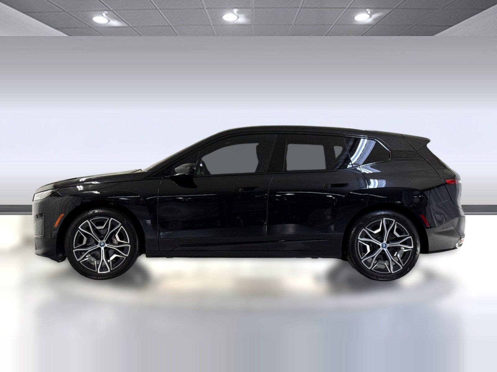 Used 2025 BMW iX xDrive50 w/ Premium Package AWD/4WD image 2