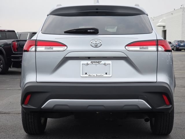 Used 2022 Toyota Corolla Cross LE AWD/4WD image 14