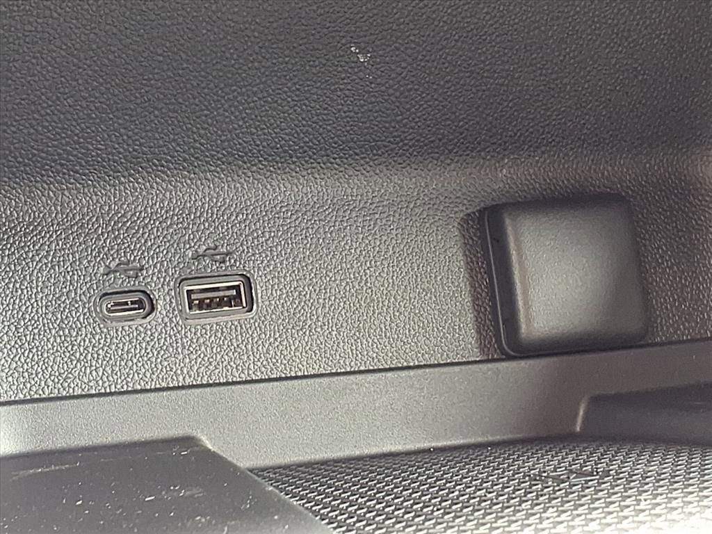 New 2026 Chevrolet Traverse LT w/ Midnight/Sport Edition image 20