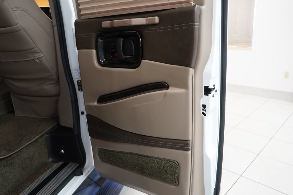 Used 2016 GMC Savana 2500 RWD image 26
