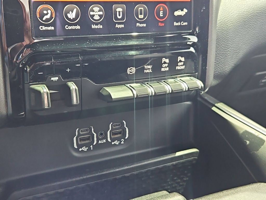 Used 2020 RAM 2500 Laramie w/ Night Edition AWD/4WD image 25