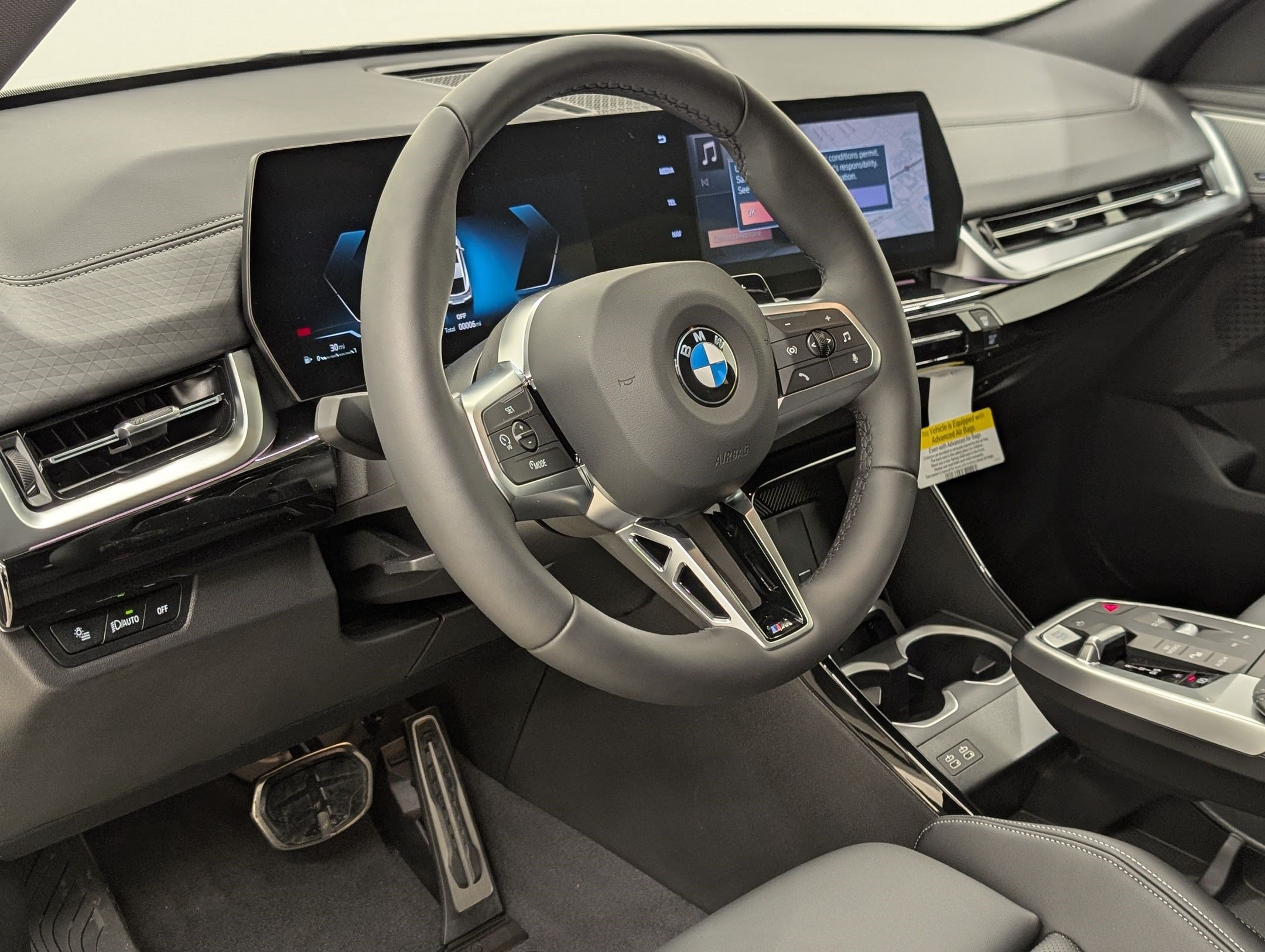 New 2026 BMW X2 xDrive28i w/ M Sport Package AWD/4WD image 4