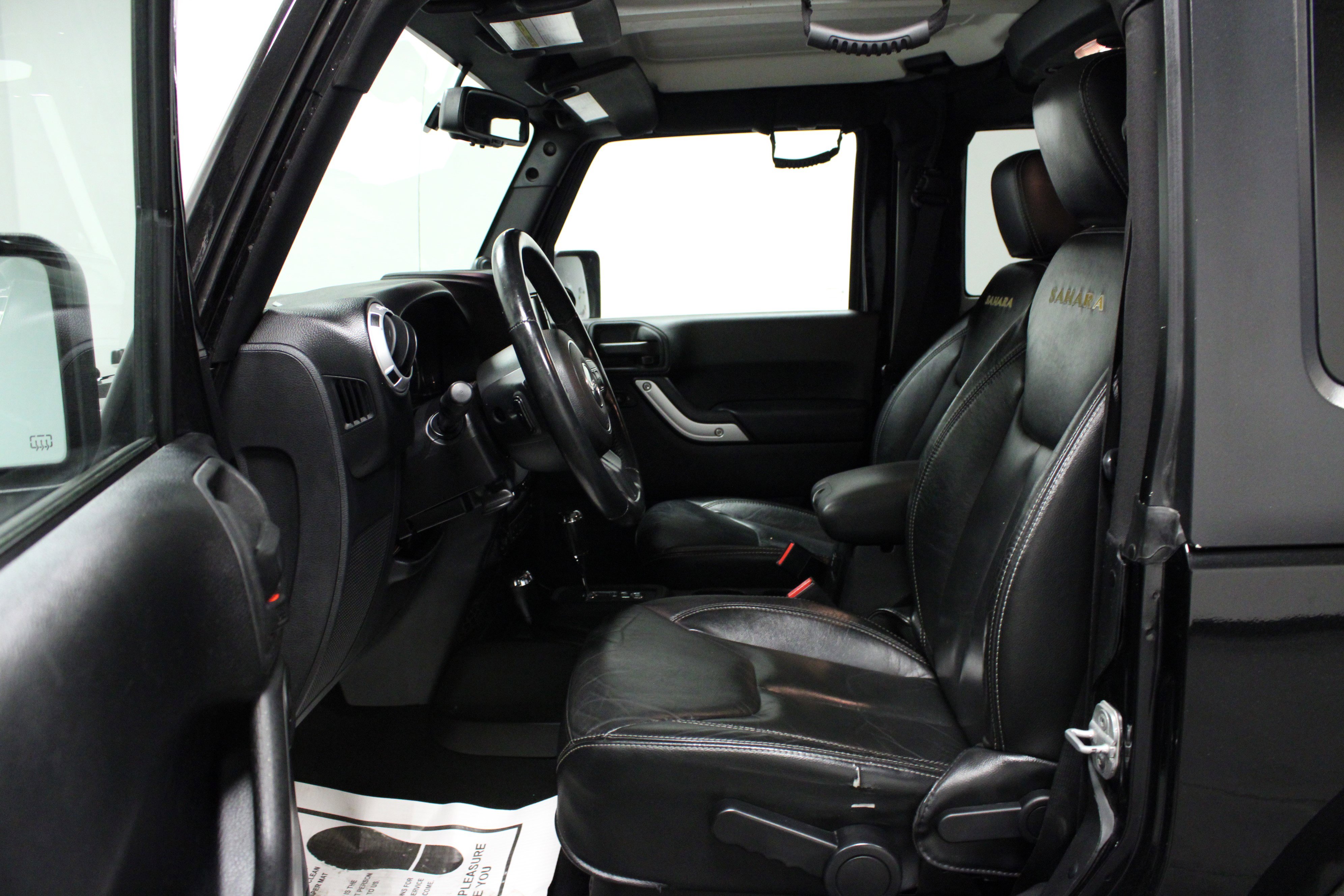 Used 2013 Jeep Wrangler Sahara w/ Connectivity Group image 12