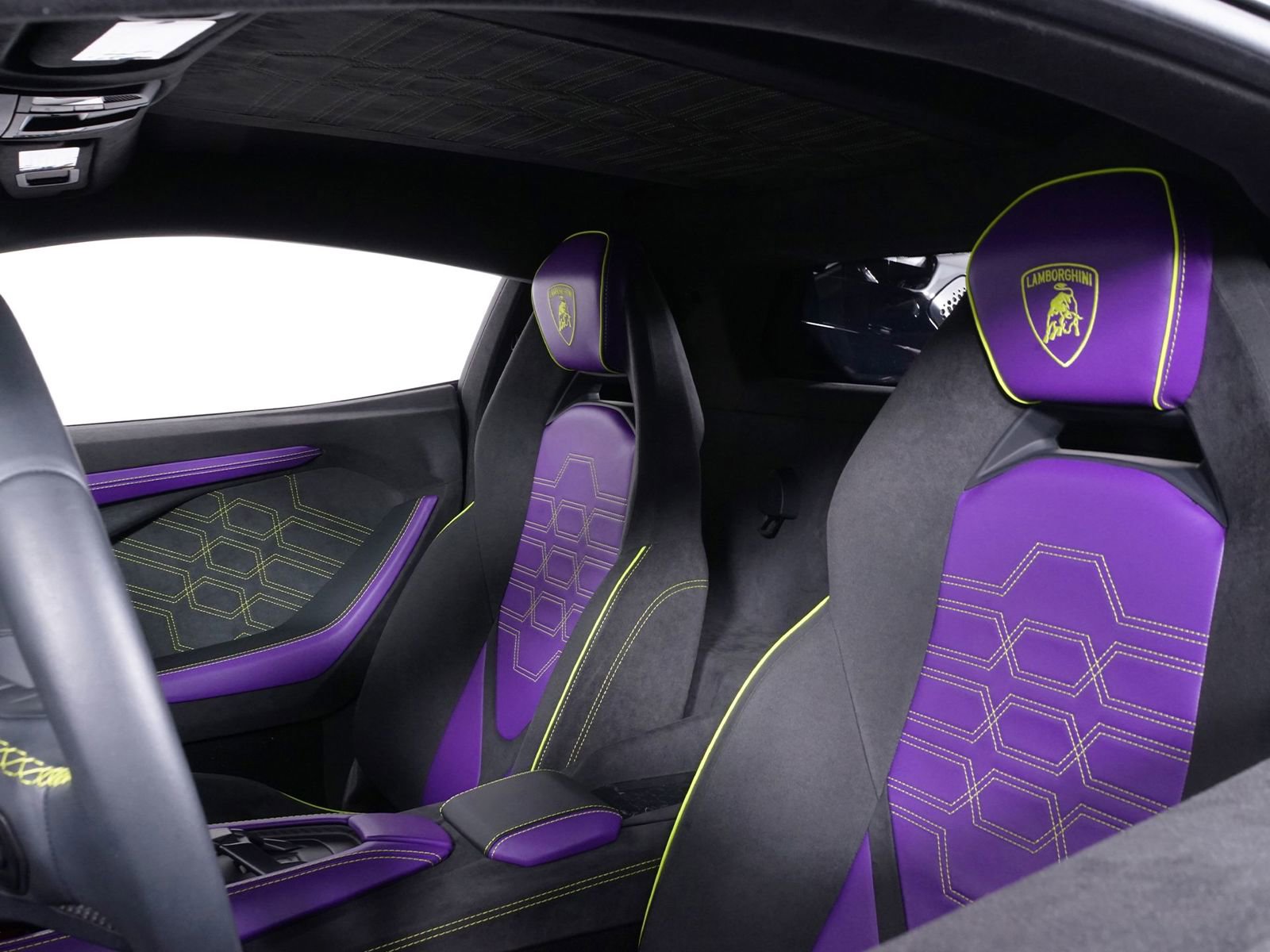 Used 2024 Lamborghini Revuelto image 33