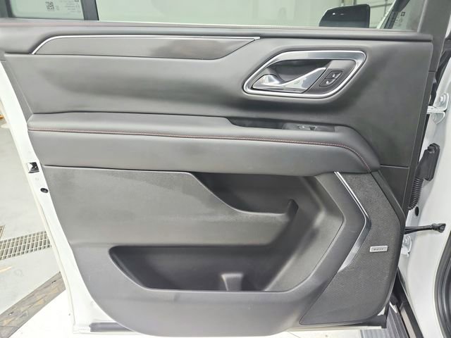 Used 2021 Chevrolet Suburban RST RWD image 39
