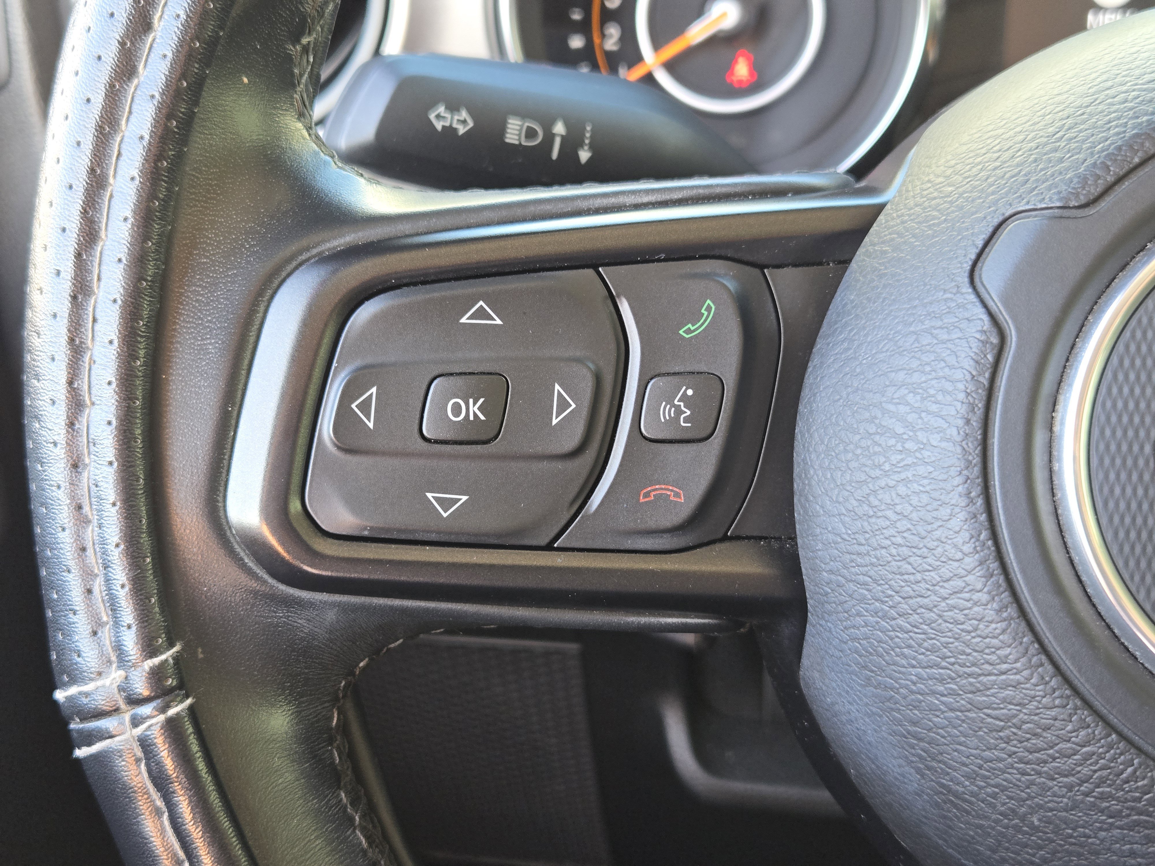 Used 2020 Jeep Wrangler Sport S image 29