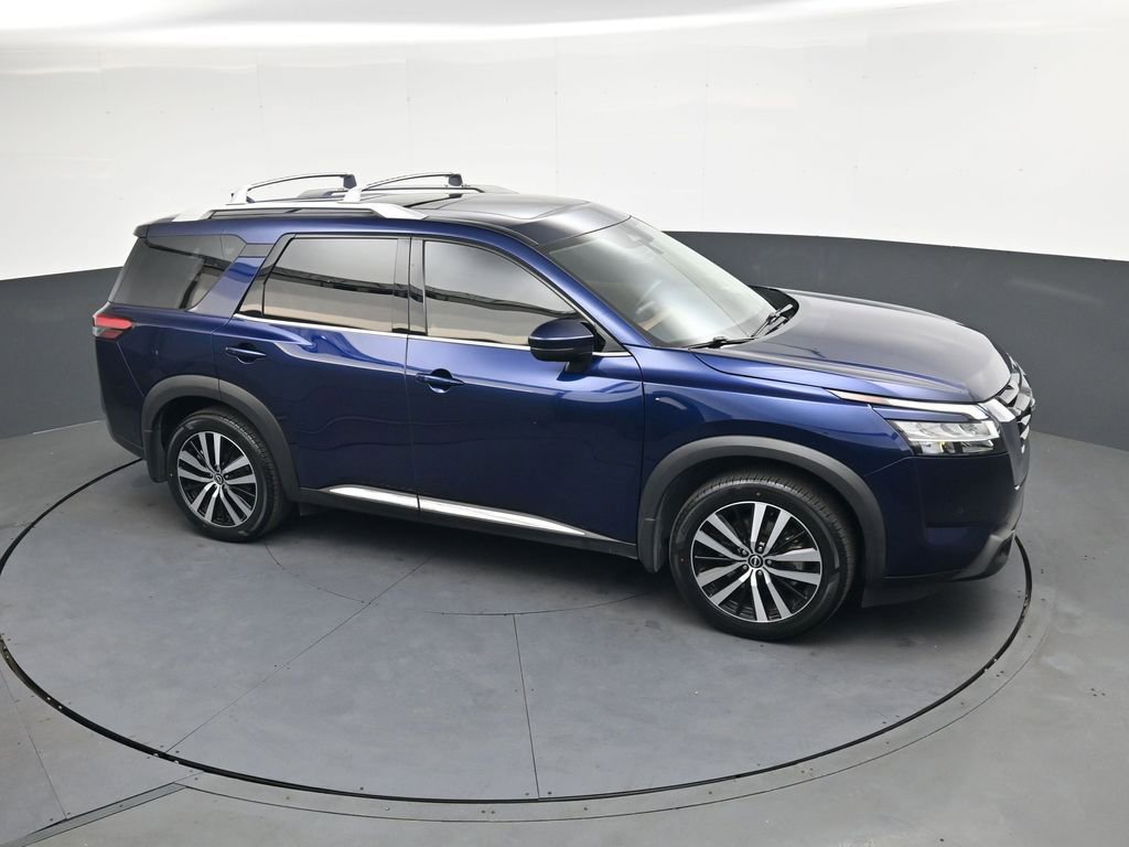 Used 2023 Nissan Pathfinder Platinum AWD/4WD image 31