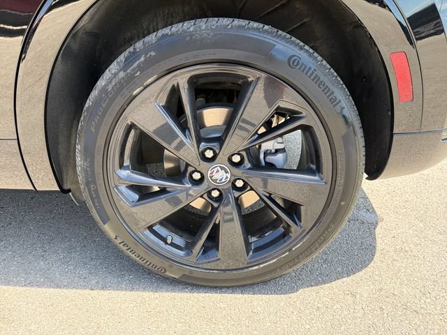 Used 2023 Buick Envision Essence w/ Sport Touring Package AWD/4WD image 31