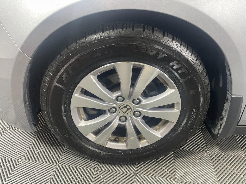 Used 2016 Honda Odyssey SE image 12